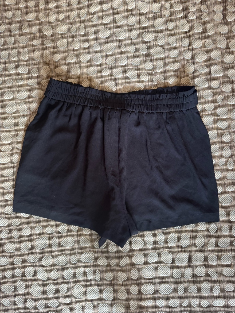 Lauren Conrad Black Paperbag Waist Tie Shorts Size Large - Picture 2 of 6